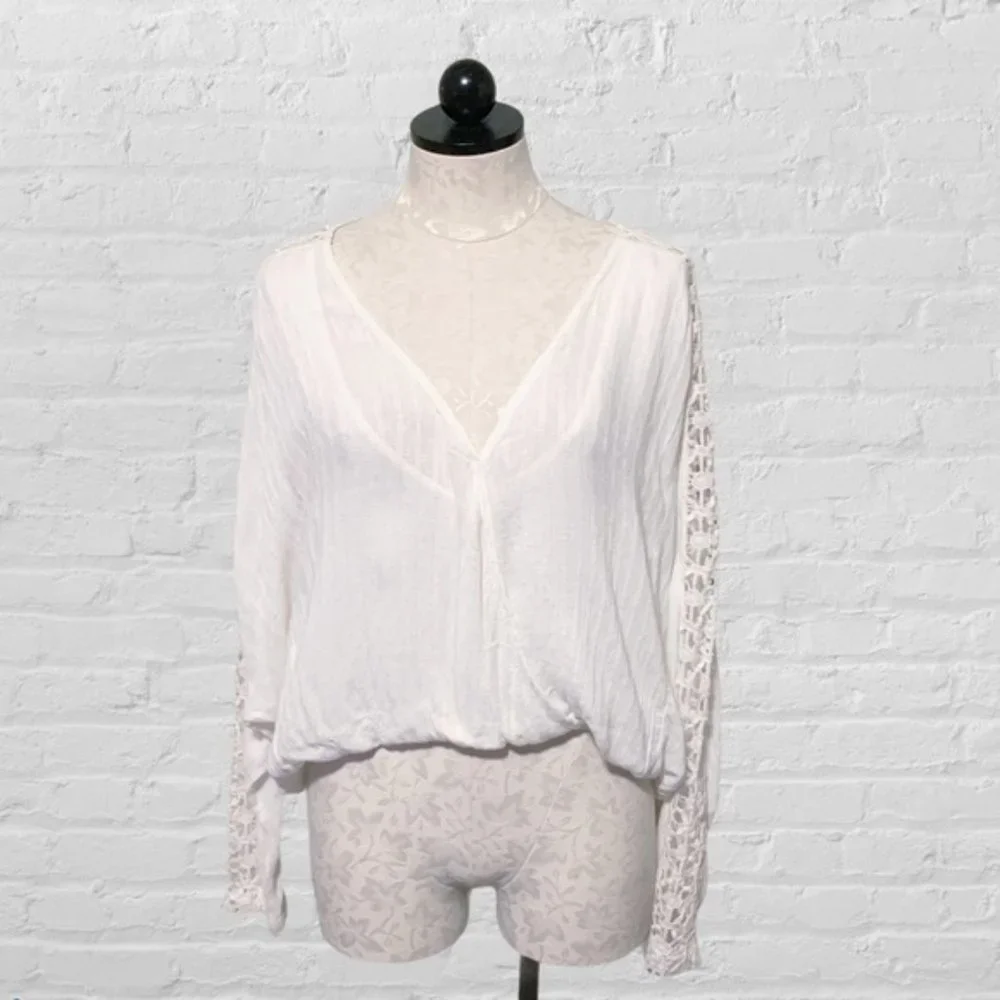 Free People neck white